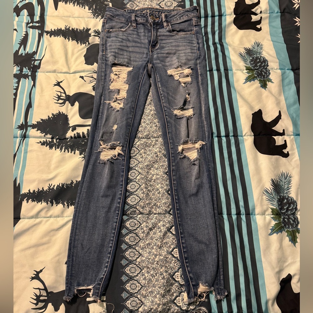 American Eagle Distressed Ripped Blue Jeans, Size 2.
